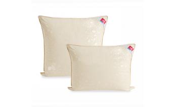 Fluff pillow Camelia, goose fluff, 68х68 cm