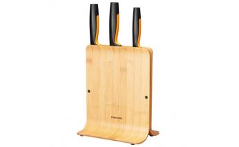 Set of 3 knives in a bamboo block Fiskars Functional Form 1057553