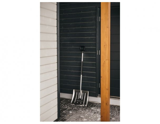 Лопата снеговая Fiskars 1001636