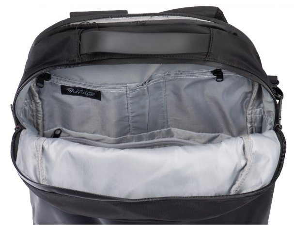 Backpack Voyager Silken for laptop a 15.6″, black (932130)