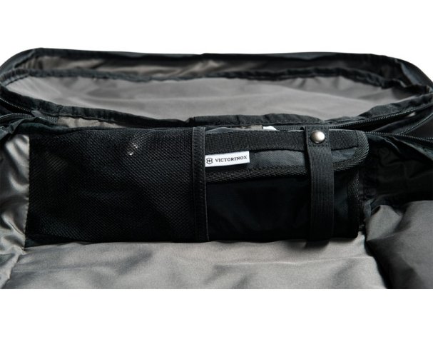 Рюкзак Victorinox Altmont Deluxe Travel Laptop 15'', 30x26x46 см, полиэфирная ткань, чёрный (602155)