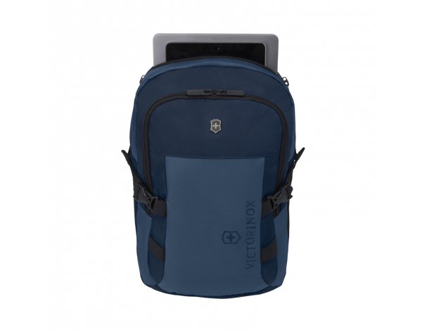Рюкзак Victorinox VX Sport Evo Compact Backpack, синий, полиэстер, 31x18x45 см, 20 л