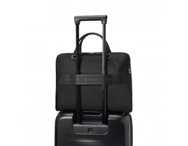 Briefcase Victorinox Victoria Signature, 42x13x30 cm, nylon/leather, black (612209)