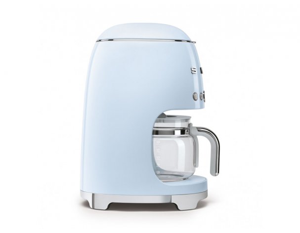 Кофеварка Smeg DCF02PBEU голубой