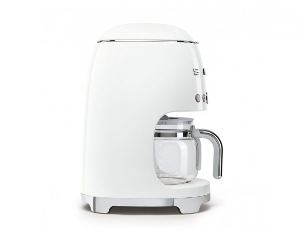 Кофеварка Smeg DCF02WHEU белый