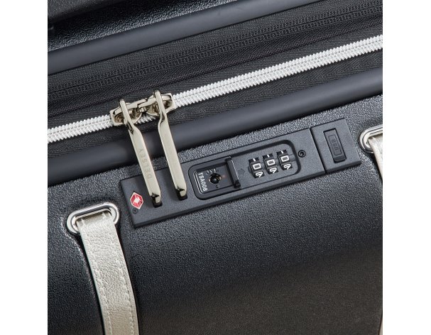 Чемодан Delsey Cadence 35x55x23 см, черный (0016778016080)