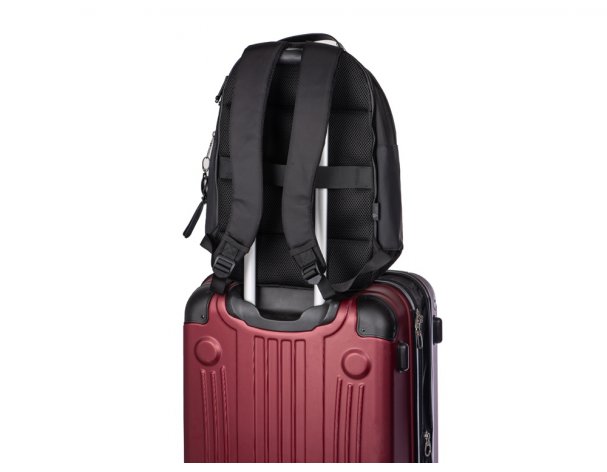 Backpack Voyager Silken for laptop a 15.6″, black (932130)
