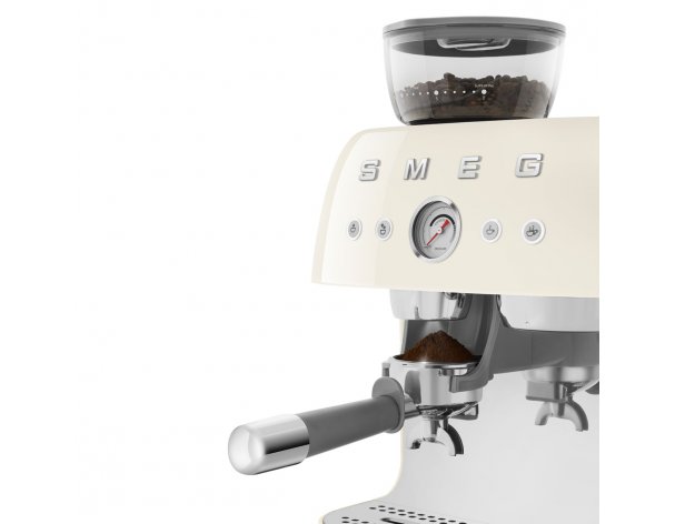 Кофемашина-эспрессо Smeg EGF03CREU кремовый