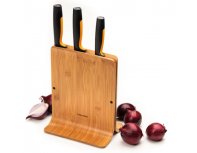 Set of 3 knives in a bamboo block Fiskars Functional Form 1057553