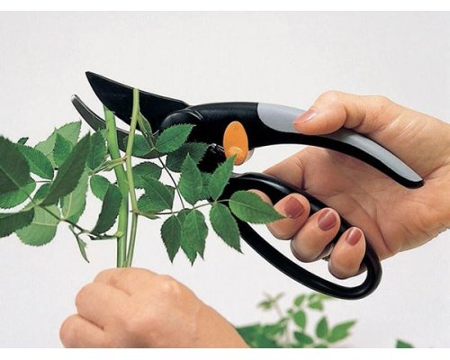Секатор с петлей для пальцев Fiskars P44 1001534/111440