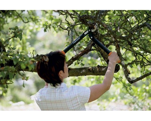 Сучкорез малый плоскостной с загнутыми лезвиями Fiskars L70 112190