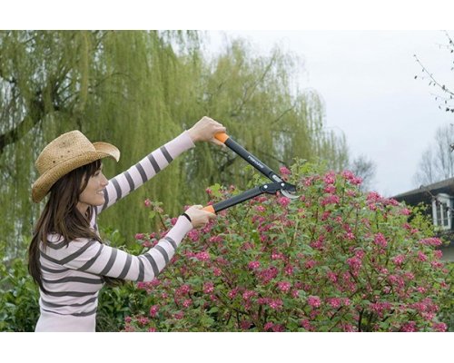 Сучкорез малый плоскостной с загнутыми лезвиями Fiskars L70 112190