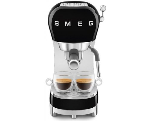 Кофемашина-эспрессо Smeg ECF02BLEU черный