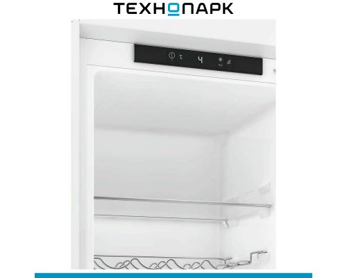 Холодильник встраиваемый Hotpoint HBDR 18I